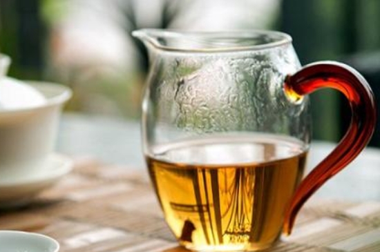 福鼎白茶能長時(shí)間悶泡嗎，老白茶可以悶著喝嗎？