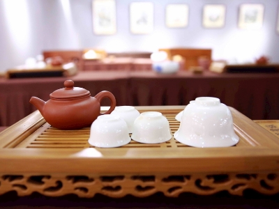 千萬別做兼職茶藝師，女人學(xué)茶藝好嗎？