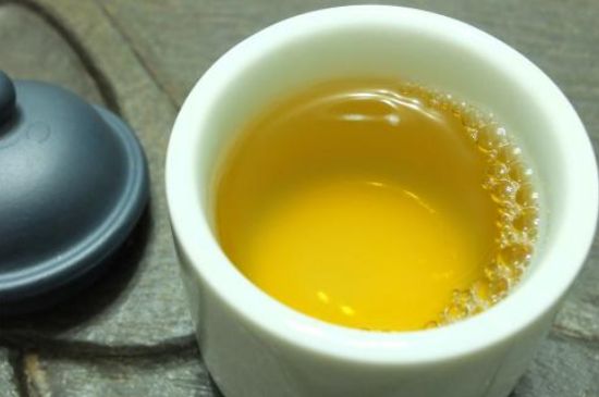 蜂蜜泡茶葉的副作用，蜂蜜泡茶葉有什么禁忌
