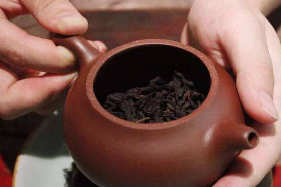 什么泥料的紫砂壺沖泡肉桂，武夷巖茶肉桂用哪種紫砂壺好？
