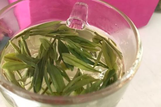 正常下一斤茶葉能喝多久，一個人一般一個月喝多少茶葉