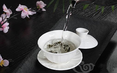 三才蓋碗的正確拿法，三才蓋碗抓碗法圖解