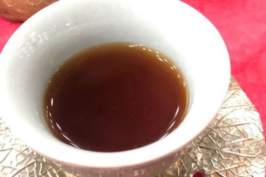 黑茶調(diào)理婦科病，女人喝黑茶好處太多了！