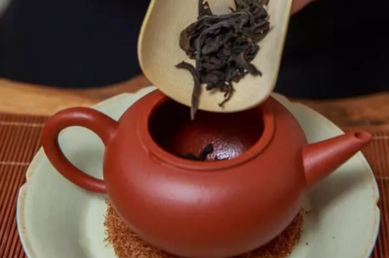 什么泥料的紫砂壺沖泡肉桂，武夷巖茶肉桂用哪種紫砂壺好？