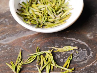 白茶品質(zhì)如何區(qū)分，白茶的優(yōu)劣質(zhì)量辨別方法