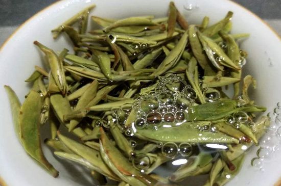 老茶和新茶哪個(gè)好，老茶好喝還是新茶好喝