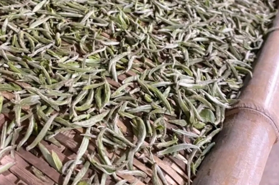 過(guò)期茶葉的八大妙用，過(guò)期的陳茶葉還能干什么用？