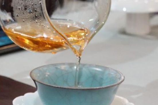 什么茶葉容易放香精，香精茶有什么危害？