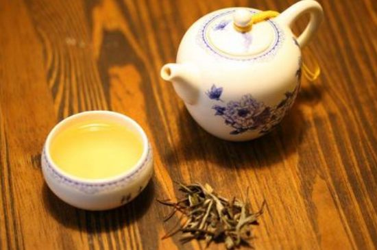 什么茶葉容易放香精，香精茶有什么危害？