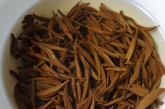 好壞金駿眉圖片對比，怎么挑選金駿眉茶葉