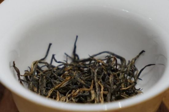 怎樣鑒別金駿眉的好壞，金駿眉紅茶的鑒別方法