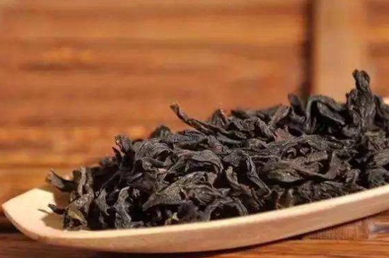 怎樣炭焙巖茶？揭秘武夷巖茶的炭焙技藝