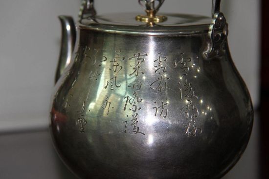 銀壺泡茶后為什么會變黑，銀壺內(nèi)膽發(fā)黑怎么辦
