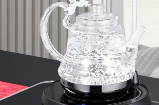 煮茶器和養(yǎng)生壺有什么區(qū)別，養(yǎng)生壺跟煮茶器哪個(gè)實(shí)用好用？
