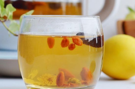 菊花茶的最佳搭配有哪幾樣，菊花茶和什么搭配喝效果好？