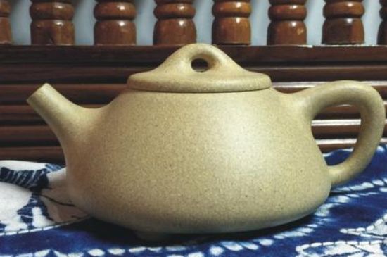 本山綠泥怎么分辨真假，真正的本山綠泥紫砂壺怎么鑒別？