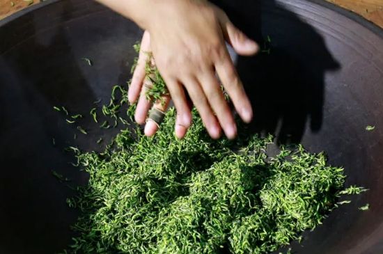 茶葉怎么炒制才香，怎樣炒茶葉更香？