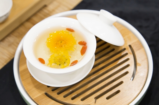 菊花茶天天喝行嗎，每天喝菊花泡茶喝好嗎？