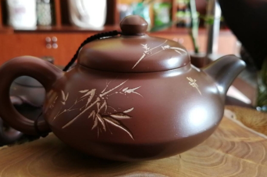 坭興陶主要泡什么茶，廣西坭興陶壺適合泡哪些茶？
