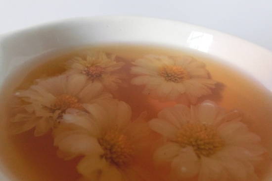 喝菊花茶有什么效果，女人長期喝菊花茶好嗎？