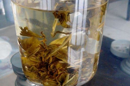茉莉龍珠保質(zhì)期多長(zhǎng)時(shí)間，茉莉龍珠茶放幾年了還能喝嗎？