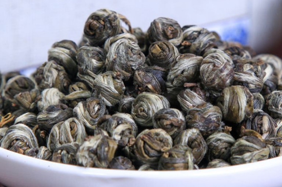 茉莉龍珠一次泡幾顆，茉莉龍珠一一杯放幾顆
