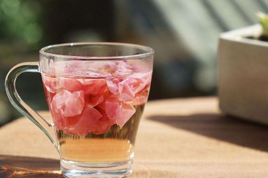 玫瑰花茶和什么搭配好，玫瑰花茶的搭配大全！