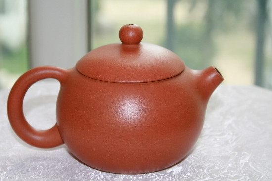 朱泥壺適合泡紅茶嗎，紅茶適合泡紫泥還是朱泥壺