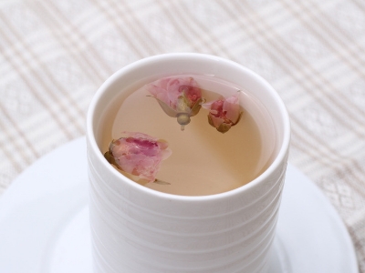干玫瑰花泡前需要洗嗎，泡玫瑰花需要洗一下嗎？