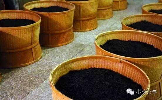 怎樣炭焙巖茶？揭秘武夷巖茶的炭焙技藝