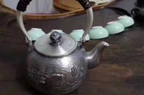 常見的七大材質(zhì)的茶具優(yōu)缺點(diǎn)，用什么材質(zhì)的茶具泡茶最好？