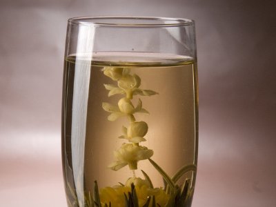 女孩喝茉莉茶的好處，茉莉花茶女生喝好嗎？