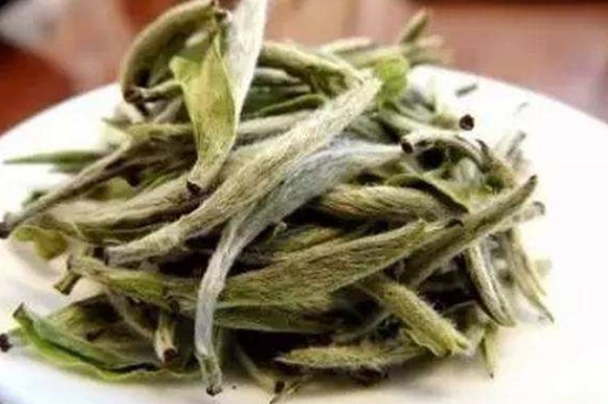 白茶三年為藥七年為寶的原理，為什么說(shuō)一年茶三年藥七年寶？