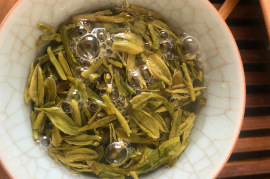 什么綠茶茶葉唇齒留香，哪個(gè)品種綠茶香氣好？