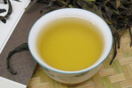 烏崠鴨屎香屬于哪類茶，鳳凰鴨屎香是紅茶還是綠茶？