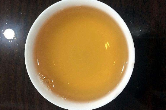 白茶三年為藥七年為寶的原理，為什么說(shuō)一年茶三年藥七年寶？