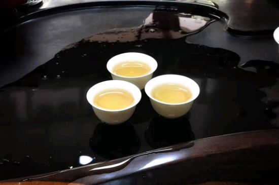 蜜蘭香好還是鴨屎香好，鳳凰單叢茶蜜蘭香和鴨屎香特點有哪些？