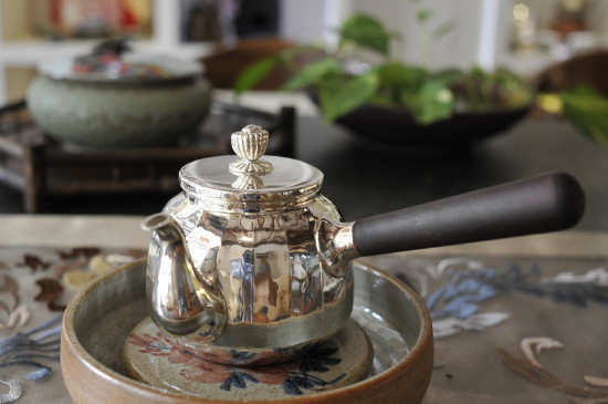 黑茶用什么壺煮最好，黑茶用什么煮效果好？