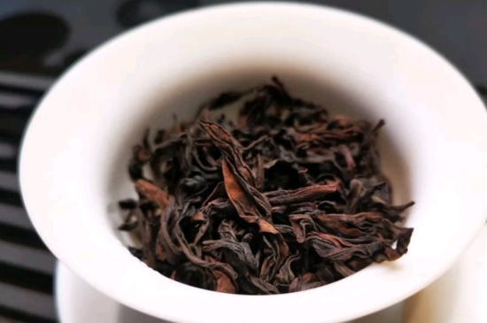 長期喝巖茶會上火嗎？巖茶這樣喝了容易上火！