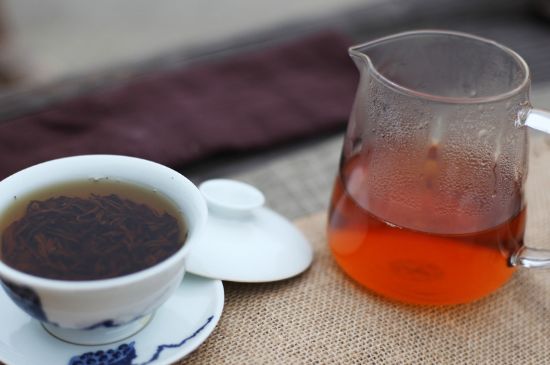 紅茶有6年了還能喝不，過(guò)期紅茶未必不能喝！