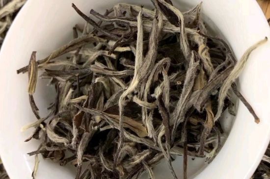 三年白茶賽砒霜，這是真的嗎？