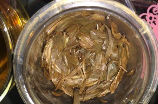 金駿眉有幾個(gè)品種分哪幾個(gè)級(jí)別？按茶樹劃分5個(gè)等級(jí)！