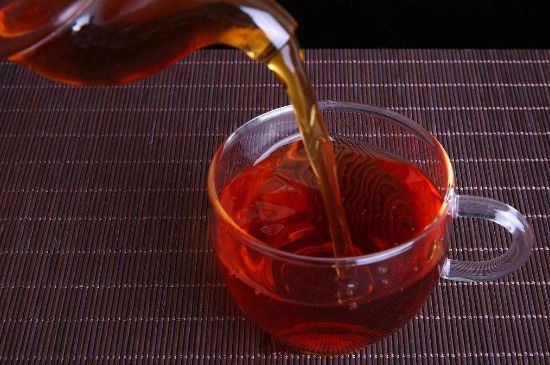 紅茶會加重濕氣嗎，喝什么茶能去除體內(nèi)濕氣