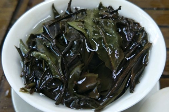 福鼎白茶貢眉和壽眉的區(qū)別，壽眉與貢眉有什么區(qū)別