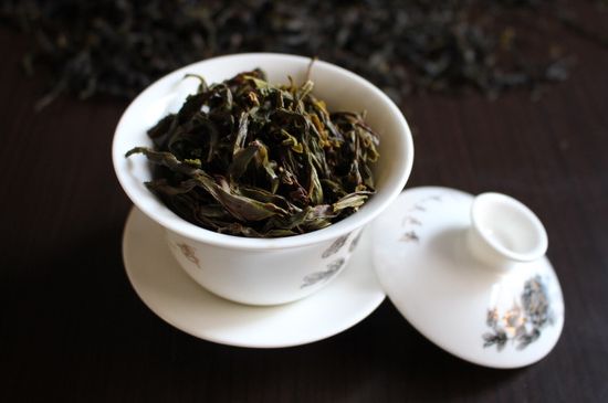 鋸朵仔跟鴨屎香哪個(gè)貴，鋸朵子和鴨屎香哪個(gè)好喝？