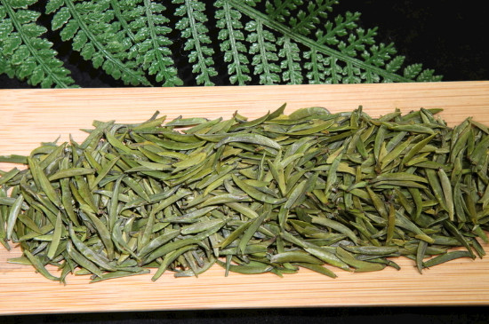 竹葉青茶泡不立起來(lái)怎么回事，竹葉青茶怎么泡立起來(lái)
