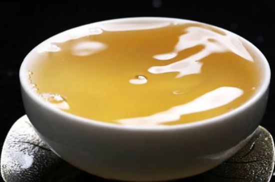綠茶加重濕氣？濕氣體質(zhì)寒的人能喝綠茶嗎