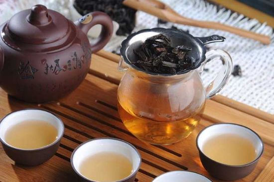 母樹大紅袍給誰喝了，為什么母樹大紅袍叫三棵六株？