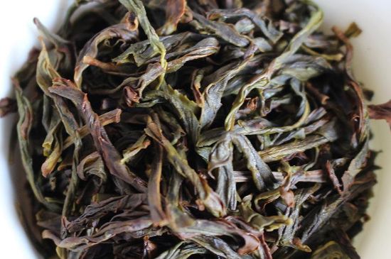 蜜蘭香和鴨屎香區(qū)別，鳳凰單樅鴨屎香vs蜜蘭香圖片對比