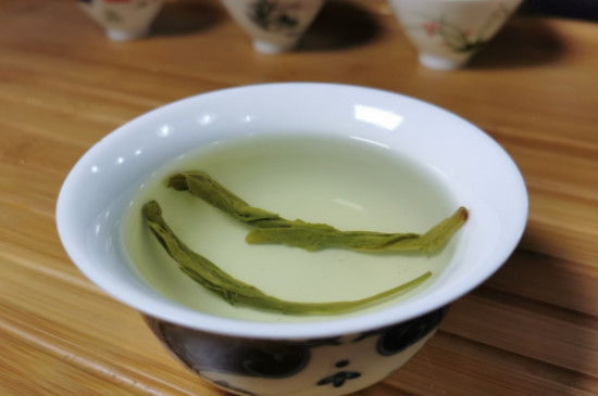 什么綠茶茶葉唇齒留香，哪個(gè)品種綠茶香氣好？